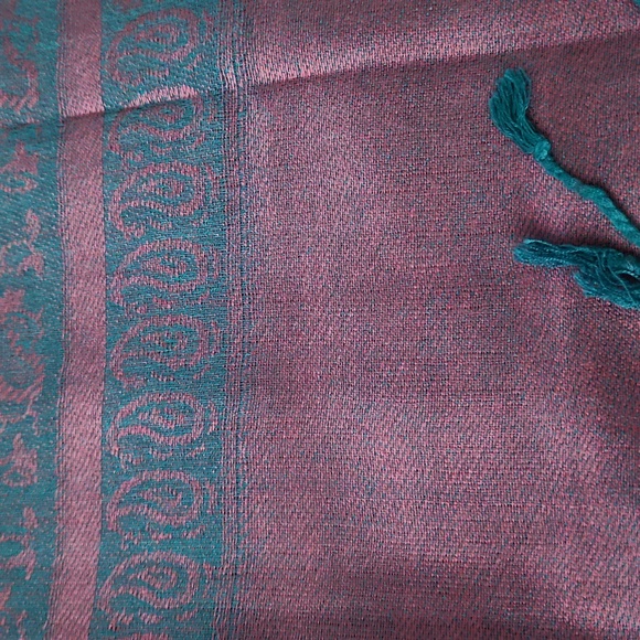 Pashmina - Picture 3 of 3